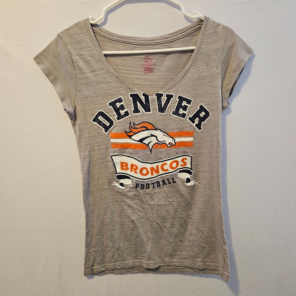 Denver Broncos NFL Teens Apparel T Shirt Womens Medium grey V Neck Fitted